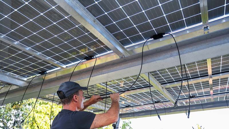 Installation Bifacial Module Carport.BMdqRH8L