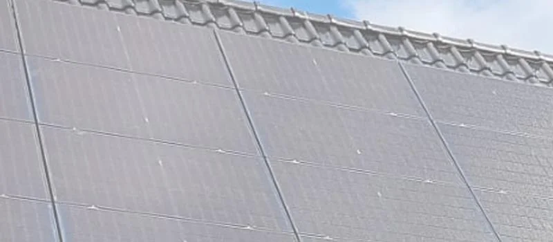 Solardach mit Logo von Energiekonzepte Deutschland