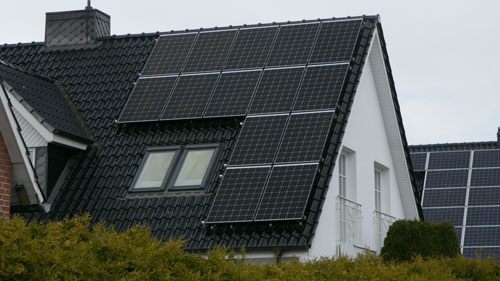 Einfamilienhaus mit kleiner Solaranlage